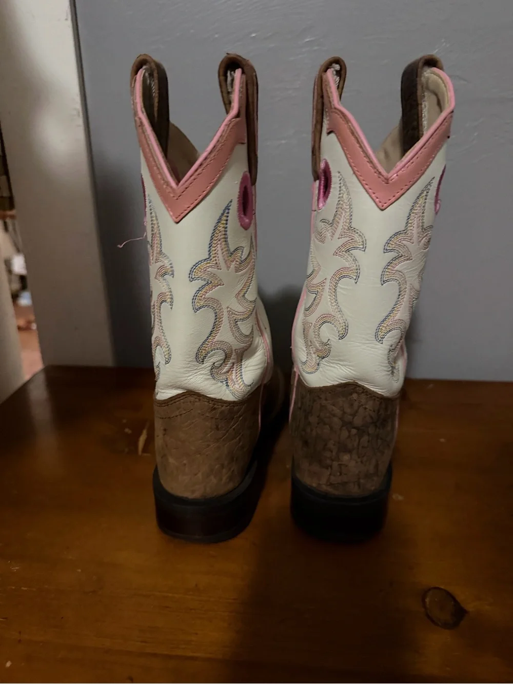 Hi Brown and White Western Cutout Pull-On Boots - Pink Trim